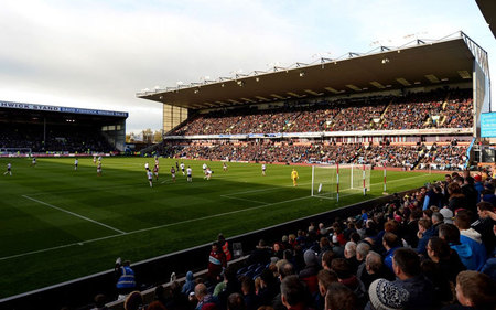 国内足球发 国内足球发