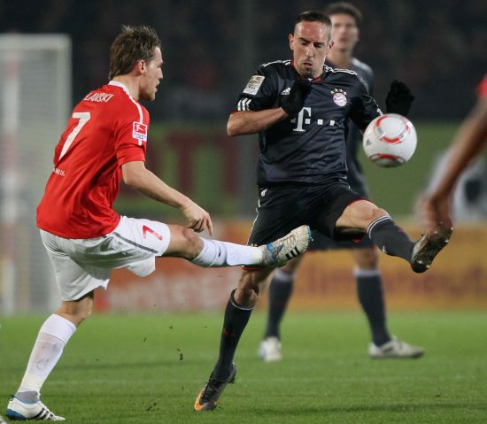 这是一场硬 这是一场硬